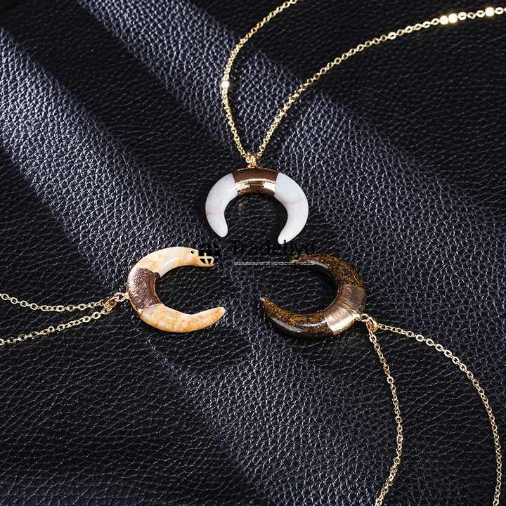 Available in different colore