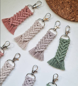 Porte-clés macramé fait main - Product Image 1