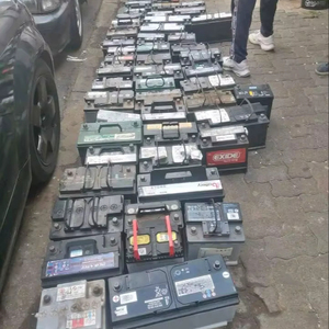 Batteries de voitures et camions d'occasion de haute qualité, ferraille de batteries au prix d'usine, achat en gros de ferraille de batteries au plomb usagées en stock - Product Image 1