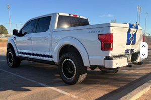 Ford Shelby F-150 SuperCrew 4x4 2018 Usada Recientemente, Motor V8 Supercargado de 755 hp, Tracción en las Cuatro Ruedas - Product Image 4