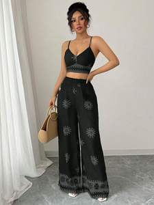 Ensemble pour femmes Nouveau design de broderie pour fille Lettre Haut à manches courtes et pantalon Ensemble 2 pièces - Product Image 4