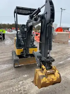 Mini-excavatrice sur chenilles 17G de 1 tonne, modèle 2022, pour John, avec moteur Isuzu et vérin hydraulique KYB, pour un creusement motorisé de haute performance - Product Image 4