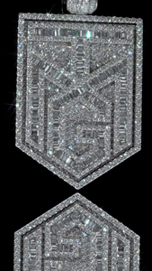 Colgante de lujo con inicial de plata de ley 925, moissanita VVS y diamantes, diseño personalizado, alto brillo, para uso unisex. - Product Image 4