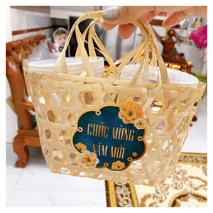 Cesta de Regalo de Bambú, Cesta Tejida Artesanal de Bambú para Envolver Regalos, Almacenamiento y Decoración del Hogar, Hecha en Vietnam - Product Image 1