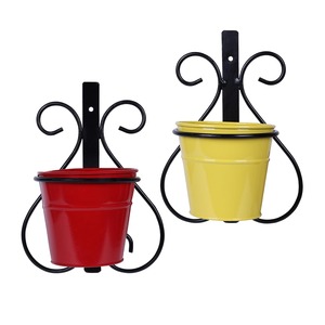 กระถางโลหะสีดำติดผนังพร้อมหม้อสีเหลืองสำหรับตกแต่งบ้านทันสมัยห้องนั่งเล่นในร่มสีเขียวและระเบียงที่จัดแสดง - Product Image 4