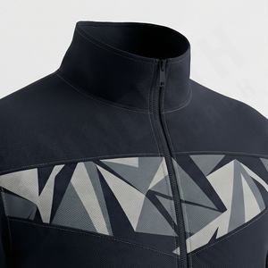 ชุดออกกำลังกายผู้ชาย ผ้าเนื้อนุ่ม ยืดหยุ่น ใส่ได้ทั้งบนและล่าง เหมาะสำหรับออกกำลังกายในยิม วิ่งกลางแจ้ง ดีไซน์ทันสมัย ชุดกีฬาฟิตเนสครบชุด - Product Image 4