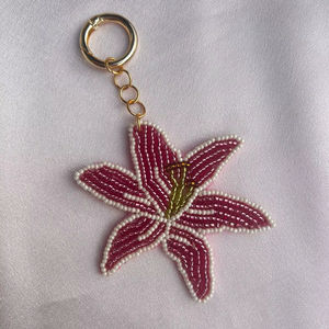 Elegante y Moderno Llavero con Cuentas de Mariposa Multicolores y Bordado, Hecho a Mano con Alta Calidad, Hermoso y Moderno por Hiba Enterprises - Product Image 1