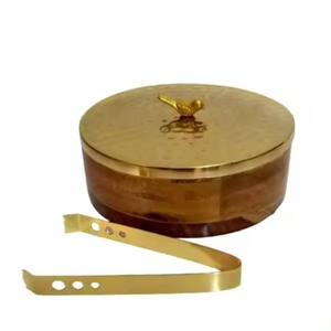 Boîte de roti contemporaine en métal et bois Intérieur antiadhésif lisse avec joint hermétique pour conserver la chaleur, la fraîcheur et la texture douce - Product Image 1