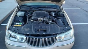 LINCOLN TOWN 2001 USADO, VOLANTE A LA IZQUIERDA/DERECHA - Product Image 3