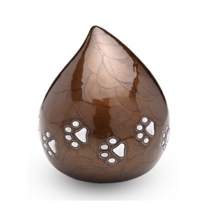 Diseño único de la mejor calidad para uso funerario Hermosa urna de cremación de metal Gota de lágrima con acabado de esmalte rosa - Product Image 5