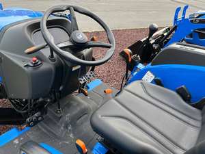 TRACTOR LS MT242E CON CARGADOR EN VENTA - Product Image 5