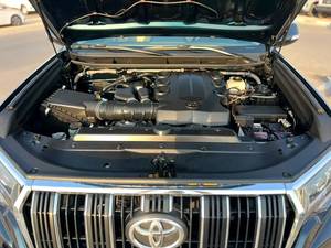 Toyota Prado TXL 4.0L V6 AWD 4X4 del 2022 usata, sedili elettrici, sedili in pelle |   Pronto per l'esportazione - Product Image 2