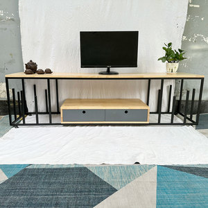 Soporte de TV Industrial Contemporáneo con Estructura de Hierro y MDF para Sala de Estar - Product Image 4