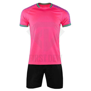 Nouvel uniforme de football uni pour hommes 100% Polyester Logo personnalisé uniformes d'équipe de haute qualité à bas prix uniforme de football - Product Image 1