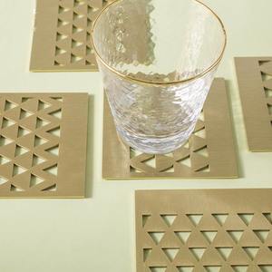 Posavasos de metal personalizado hecho a mano de alta venta para decoración de mesa de hogar y boda a precio mayorista - Product Image 6