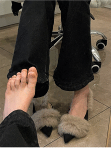 Mules à talons hauts en fourrure à bout pointu pour femmes, automne et hiver 2024, pantoufles fermées à bout rond avec talon fin et chaud, sabots et mules - Product Image 5