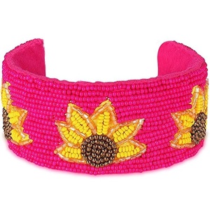 สร้อยข้อมือลูกปัดปักลายทำด้วยมือมีสไตล์สำหรับผู้หญิงกำไลข้อมือลูกปัดปักลายหรูหราพร้อมโลโก้ออกแบบได้ตามต้องการ - Product Image 1