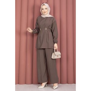 Ensemble deux pièces en tissu crêpe marron café, pantalon ajustable et détail broche à la taille, tenue élégante pour toutes les occasions - Product Image 3