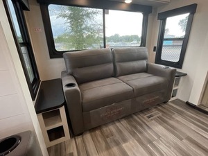 Remolque Jayco Jay F-l-i-g-h-t S-l-x 334RTS 2026 Usado en Buen Estado, Listo para la Venta - Product Image 3