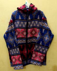 เสื้อแจ็คเก็ตขนสัตว์สไตล์โบฮีเมียนสำหรับทุกเพศ รุ่น GC-AP-157-D มีจำหน่ายในราคาที่เข้าถึงได้จากผู้ส่งออกและผู้ผลิตชาวอินเดีย - Product Image 3