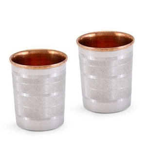 Vaso de vidrio de cobre de calidad sostenible para vino Ayurveda concepto de salud para hoteles restaurantes bares pegatina impresa - Product Image 2