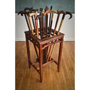 Bastones hechos a mano con mango artesanal ideal para cualquiera que aprecie la artesanía fina y el soporte confiable - Product Image 2