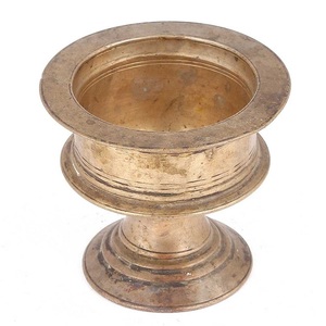 Cuenco de Latón Puro Vintage con Acabado Pulido para Decoración, Artículo Decorativo Árabe Peekdaan de Alta Calidad - Product Image 1