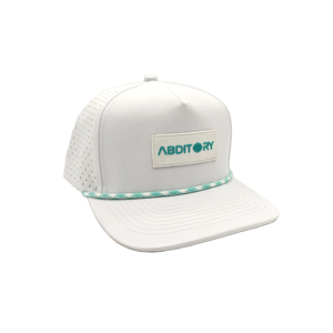 Casquette de golf 5 panneaux pour homme avec logo personnalisé en PVC caoutchouc, perforations découpées au laser, imperméable, avec corde, casquette snapback de golf pour homme - Product Image 1