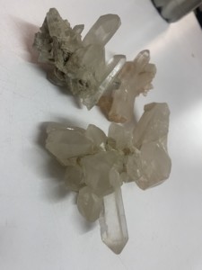 Gemas de cristal sueltas sin cortar de cuarzo ahumado Natural para la curación Crafting Gigli Rigli Gems Fabricación de joyas certificadas por terceros - Product Image 4