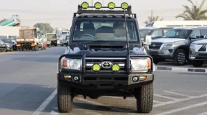 Camionetas Land Cruiser 4x4 de Alta Calidad, Modelo 2020 - Product Image 2