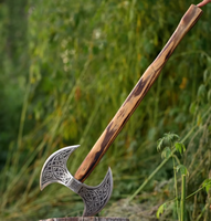 Hache artisanale industrielle Viking à double tranchant en acier à haute teneur en carbone, avec runes gravées, manche en bois de rose, lame de 20 cm, par STEEL CRAFT
