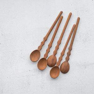 Cuchara de Madera Tallada a Mano, Mango Curvo Único, Utensilios de Cocina Rústicos, Herramientas de Cocina y Servicio de Madera Natural - Product Image 2