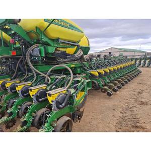 Bastante usado y nuevo Johnn Deeree 7000 maceta de maíz de conservación de 4 filas a la venta - Product Image 1