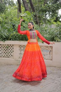 NOUVEAU Zain Exports LEHNGA BANDHANI IMPRIMÉ avec TRAVAIL KUTCH GAMTHI LONGUEUR RÉGULIÈRE REVERSIBLE CASUAL pour DIWALI/MARIAGE - Product Image 4
