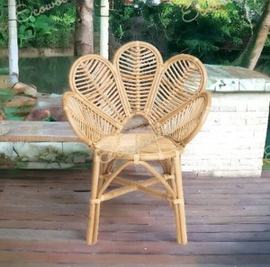 Accessoires de mariage créatifs meubles d'art magnifiquement fabriqués à la main dossier rotin paon Design chaise pour café Restaurant jardin - Product Image 1