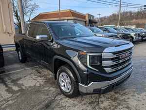 GMC Sierra 1500 SLE 2026, 4x4, cabine double, entretenu avec soin, moteur 2,7 L produisant 310 ch et 430 lb-pi de couple - Product Image 3