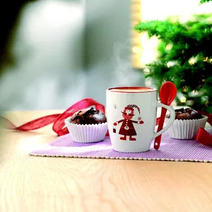 Tazza in Ceramica Claus con Cucchiaio Integrato per Merchandising Natalizio - Product Image 2