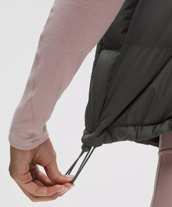 Moda mujer Puffer chaleco Chaqueta ligera elegante cálido sin mangas prendas de vestir exteriores cómodo suministro al por mayor precio barato OEM - Product Image 3