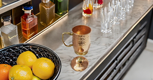 Mules élégantes en cuivre massif de Moscou Mules Ses Hers Chope à bière avec poignée Couvercle Sublimation Eau Vin & Tasses à café Cadeau Tasses à café - Product Image 5