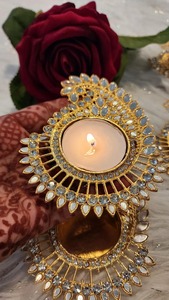 Portavelas de Cristal Kundan, un Accesorio de Lujo para el Hogar para Cualquier Celebración, Centro de Mesa Único para Eventos Especiales - Product Image 4