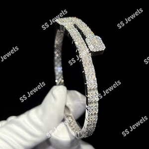 Bracelet Baguette Unisexe VVS Lab Grown Diamond en Argent 925 Entièrement Glacé Luxe Bustdown pour Cadeau d'Anniversaire de Femme - Product Image 5