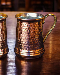 Tasse à bière en cuivre antique faite à la main Design gravé Poignée de boisson martelée unique Verre de qualité supérieure pour votre bière préférée - Product Image 5