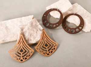 Boucles d'oreilles en bois faites à la main-Bijoux pendants de luxe pour femmes, design naturel et élégant VIET FARGIMEX - Product Image 4