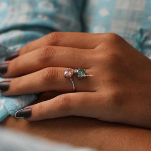 Bague de fiançailles luxueuse pour femme en or massif 10K diamant de laboratoire de coupe ronde avec sertissage à deux pierres certifié IGI - Product Image 6