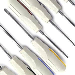 Ensemble d'instruments chirurgicaux dentaires durables de 8 pièces, élévateurs de racines luxatifs manuels, extraction dentaire, acier inoxydable de qualité médicale - Product Image 6
