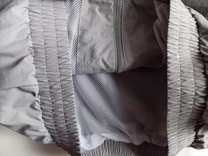 Conjuntos de ropa deportiva simples y de alta gama Chaquetas y pantalones cortos de manga larga cortavientos de nailon en blanco Chándales a prueba de viento de alta calidad - Product Image 2