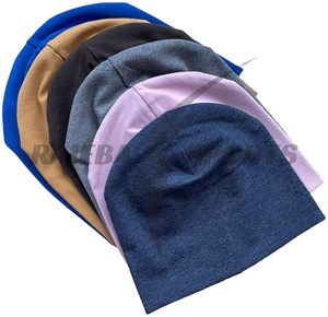 Bonnet en jacquard pelucheux camouflage en laine/coton OEM personnalisé de qualité supérieure 2026 – Tendance et unisexe pour le voyage, avec nœud à pois - Product Image 1