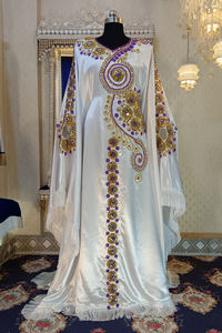 Caftán israelí único blanco y dorado - Product Image 2