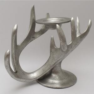 Bougeoir en corne de renne coulé en aluminium de qualité supérieure avec détail en laiton poli Artisan conçu à la main - Product Image 4