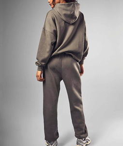 ชุดวอร์มเทอร์รี่สำหรับผู้หญิง ฤดูใบไม้ร่วงและฤดูหนาว เสื้อสเวตเชิ้ตเนื้อนุ่มและกางเกงจ็อกเกอร์ สไตล์สตรีทแวร์ สวมใส่สบายในชีวิตประจำวัน - Product Image 3